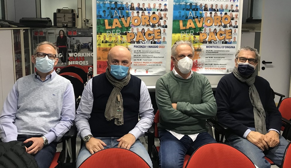 "Al Lavoro Per La Pace". Doppia Manifestazione Di Cgil, Cisl E Uil Per ...